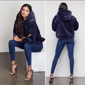 Good American Faux Fur Navy Blue Hooded Cropped Bomber Jacket Coat 6/8 M